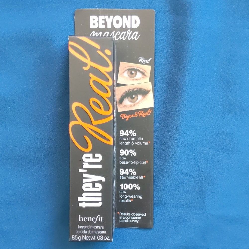 They’re Real! Lengthening & Volumizing Mascara